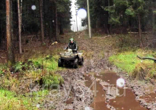 Прокат квадроциклов летом в Саратове. Сервис Ultra Подарки. Подарочный сертификат на прокат квадроциклов летом и зимой в Саратове. Закажите катание на квадроциклах недорого и наслаждайтесь активным отдыхом с друзьями. Выбирайте живописные маршруты для езды на квадроциклах. Сервис UltraPodarki.ru 8800-505-9530. Катание на квадроциклах, Прокат квадроциклов, езда на квадроцикле, прокат квадроциклов Саратов, катание на квадроциклах Саратов, Катание на квадроциклах летом, Катание на квадроциклах зимой, Сертификат на катание на квадроциклах