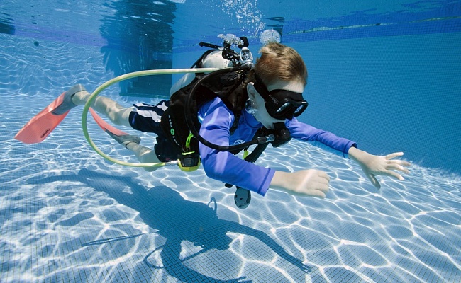 Дайвинг в Саратове глубокое погружение с аквалангом. Ultra Подарки. Дайвинг. Купить дайвинг в Саратове, обучение глубокому погружению, арендовать акваланг и подводное снаряжение. UltraPodarki.ru 8 800 505 95 30. дайвинг погружение Саратов, подводное плавание Саратов, дайвинг клуб Саратов, подарочные сертификаты, глубокое погружение, погружение с аквалангом Саратов, дайвинг центр Саратов, купить дайвинг Саратов