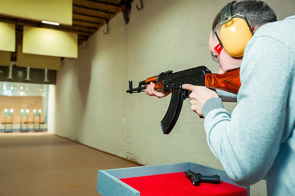 Стрельба из боевого оружия. Боевой тир в Саратове. Ultra Подарки. Стрельба из боевого оружия #в Томске#в. Попробуйте настоящую стрельбу из огнестрельного оружия в боевом тире. UltraPodarki.ru 8 800 505 95 30.. Стрельба из боевого оружия Саратов, боевой тир Саратов, стрельба из огнестрельного оружия Саратов, Стрельба из боевого оружия, Стрельба Саратов, стрельба из пистолета Саратов, стрельба из карабина Саратов, стрельба из снайперской винтовки Саратов