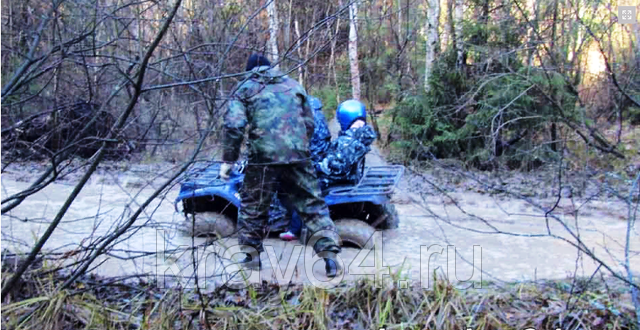 Прокат квадроциклов летом в Саратове. Сервис Ultra Подарки. Подарочный сертификат на прокат квадроциклов летом и зимой в Саратове. Закажите катание на квадроциклах недорого и наслаждайтесь активным отдыхом с друзьями. Выбирайте живописные маршруты для езды на квадроциклах. Сервис UltraPodarki.ru 8800-505-9530. Катание на квадроциклах, Прокат квадроциклов, езда на квадроцикле, прокат квадроциклов Саратов, катание на квадроциклах Саратов, Катание на квадроциклах летом, Катание на квадроциклах зимой, Сертификат на катание на квадроциклах
