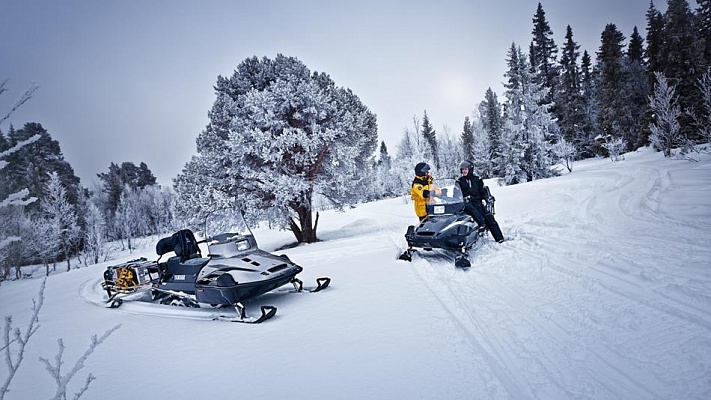 Катание на снегоходах в Саратове в подарок. Сервис Ultra Подарки
. Подарочный сертификат на катание на снегоходах в Саратове с друзьями. Закажите прокат снегоходов в подарок для мужчины по привлекательным ценам. Живописные маршруты для езды на снегоходах это отличная возможность активного отдыха. Сервис UltraPodarki.ru 8 800 505 95 30. катание на снегоходах, подарочный сертификат на катание на снегоходе, прокат снегоходов, прокат снегоходов Саратов, катание на снегоходах Саратов, езда на снегоходе