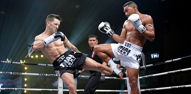 Купить занятие тайским боксом в Саратове. Сервис Ultra Подарки. Хотите взять уроки Муай Тай в клубе тайского бокса? Купите сертификат на занятие тайским боксом в Саратове. Сервис UltraPodarki.ru 8 800 505 95 30. Занятия тайским боксом, тайский бокс индивидуальные занятия, занятия тайским боксом в Саратове, тайский бокс цена, тайский бокс тренировка, тайский бокс клуб, тайский бокс клуб в Саратове, муай тай, уроки муай тай, сертификат на тайский бокс, Муай Тай Саратов, Тайский бокс Саратов, купить тайский бокс, купить муай тай, купить Тайский бокс Саратов