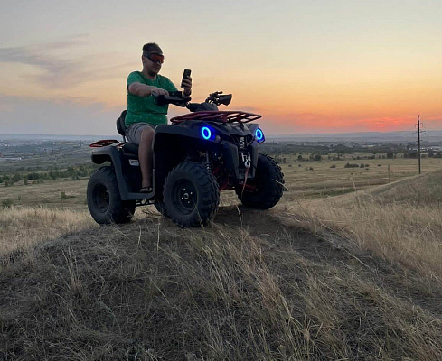 Катание на квадроциклах в Саратове. Подарочные сертификаты Ultra Подарки. Подарочный сертификат на катание на квадроциклах в Саратове. Закажите прокат квадроциклов и наслаждайтесь активным отдыхом с друзьями. Выбирайте живописные маршруты для езды на квадроциклах. Сервис UltraPodarki.ru 8 800 505 95 30. Катание на квадроциклах, катание на квадроциклах Саратов, прокат квадроциклов, прокат квадроциклов Саратов, езда на квадроцикле, езда на квадроцикле Саратов, катание на квадроциклах зимой, Катание на квадроциклах летом, сертификат на катание на квадроциклах, сертификат квадроциклы, сертификат квадроциклы Саратов
