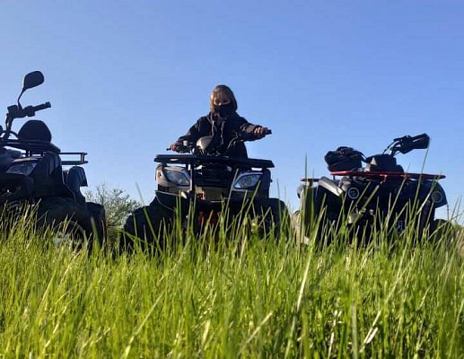 Катание на квадроциклах в Саратове. Подарочные сертификаты Ultra Подарки. Подарочный сертификат на катание на квадроциклах в Саратове. Закажите прокат квадроциклов и наслаждайтесь активным отдыхом с друзьями. Выбирайте живописные маршруты для езды на квадроциклах. Сервис UltraPodarki.ru 8 800 505 95 30. Катание на квадроциклах, катание на квадроциклах Саратов, прокат квадроциклов, прокат квадроциклов Саратов, езда на квадроцикле, езда на квадроцикле Саратов, катание на квадроциклах зимой, Катание на квадроциклах летом, сертификат на катание на квадроциклах, сертификат квадроциклы, сертификат квадроциклы Саратов
