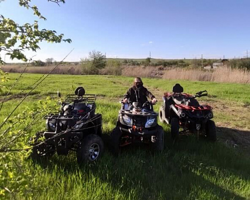 Катание на квадроциклах в Саратове. Подарочные сертификаты Ultra Подарки. Подарочный сертификат на катание на квадроциклах в Саратове. Закажите прокат квадроциклов и наслаждайтесь активным отдыхом с друзьями. Выбирайте живописные маршруты для езды на квадроциклах. Сервис UltraPodarki.ru 8 800 505 95 30. Катание на квадроциклах, катание на квадроциклах Саратов, прокат квадроциклов, прокат квадроциклов Саратов, езда на квадроцикле, езда на квадроцикле Саратов, катание на квадроциклах зимой, Катание на квадроциклах летом, сертификат на катание на квадроциклах, сертификат квадроциклы, сертификат квадроциклы Саратов
