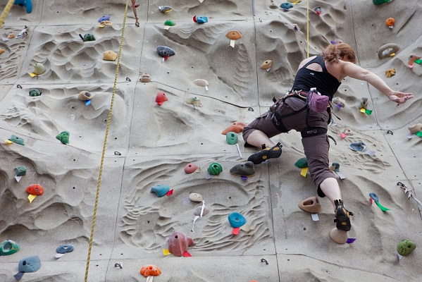 Занятия скалолазанием в Саратове. Ultra Подарки
. Купить занятия по скалолазанию в Саратове. Скалодром укрепляет тело и создаёт положительные эмоции. Сервис UltraPodarki.ru 8 (800) 505 95 30
. Скалолазание Саратов, скалолазание, скалодром Саратов, скалодром, скалолазание школа Саратов, скалолазание школа, купить скалолазание Саратов, купить скалолазание, занятия скалолазание Саратов, занятия скалолазание, уроки скалолазания Саратов, уроки скалолазания