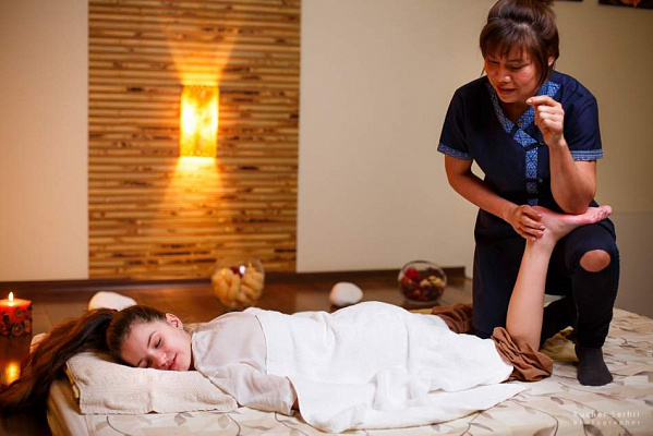 Традиционный тайский массаж в Саратове. Сервис Ultra Подарки. Традиционный тайский массаж в Саратове. Попробуйте настоящий тайский массаж в массажном салоне Саратова. Сервис UltraPodarki.ru 8 800 505 95 30. Традиционный тайский массаж Саратов, тайский массаж Саратов цена, услуга массаж Саратов, профессиональный массаж Саратов, спа салон Саратов, массажный салон Саратов, тайский массаж Саратов, традиционный тайский массаж, купить массаж Саратов