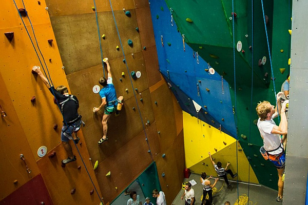 Занятия скалолазанием в Саратове. Ultra Подарки
. Купить занятия по скалолазанию в Саратове. Скалодром укрепляет тело и создаёт положительные эмоции. Сервис UltraPodarki.ru 8 (800) 505 95 30
. Скалолазание Саратов, скалолазание, скалодром Саратов, скалодром, скалолазание школа Саратов, скалолазание школа, купить скалолазание Саратов, купить скалолазание, занятия скалолазание Саратов, занятия скалолазание, уроки скалолазания Саратов, уроки скалолазания