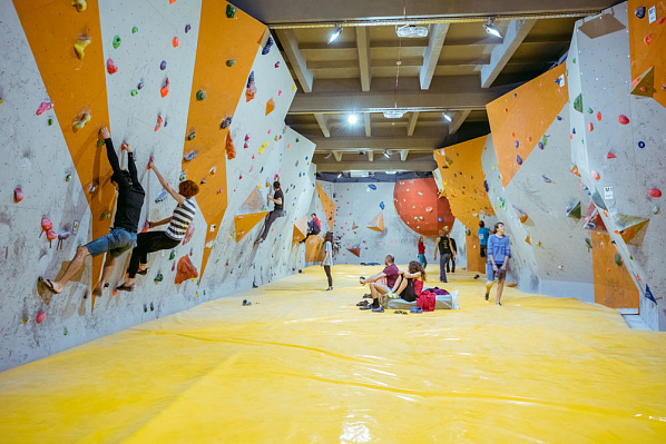 Занятия скалолазанием в Саратове. Ultra Подарки
. Купить занятия по скалолазанию в Саратове. Скалодром укрепляет тело и создаёт положительные эмоции. Сервис UltraPodarki.ru 8 (800) 505 95 30
. Скалолазание Саратов, скалолазание, скалодром Саратов, скалодром, скалолазание школа Саратов, скалолазание школа, купить скалолазание Саратов, купить скалолазание, занятия скалолазание Саратов, занятия скалолазание, уроки скалолазания Саратов, уроки скалолазания